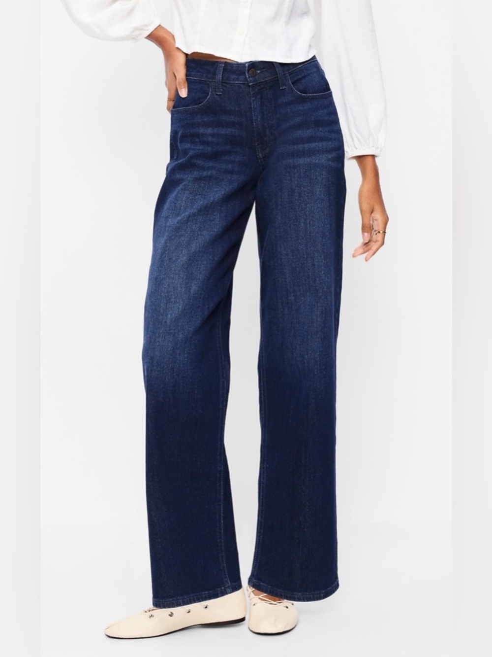 Old Navy Wide-Leg Jeans in Dark Wash - Picture 3 of 7